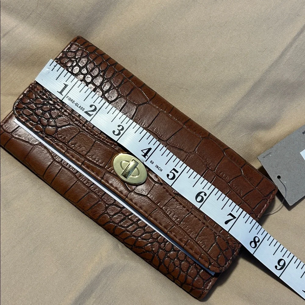 $50 MSRP Kenneth Cole Reaction Faux Croc Embossed Full Size Wallet Brown NWT